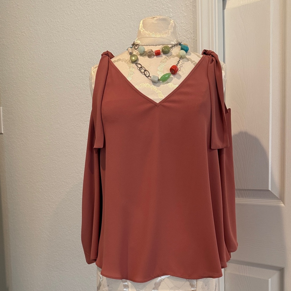 BCBGMaxAzria Women's Cold Shoulder Blouse - Rust